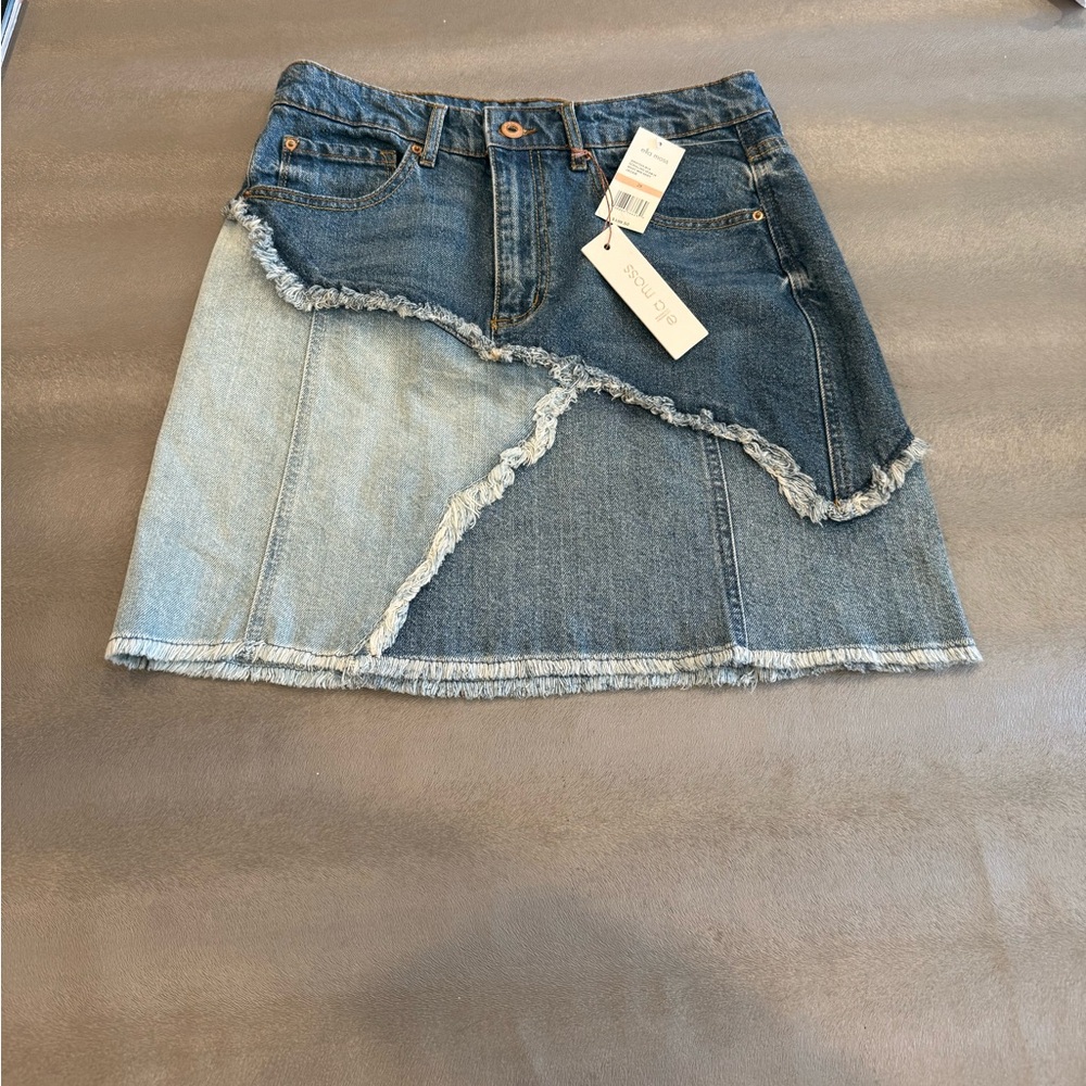 Ella Moss Denim Patchwork Skirt. Juniors 28 - Picture 2 of 9